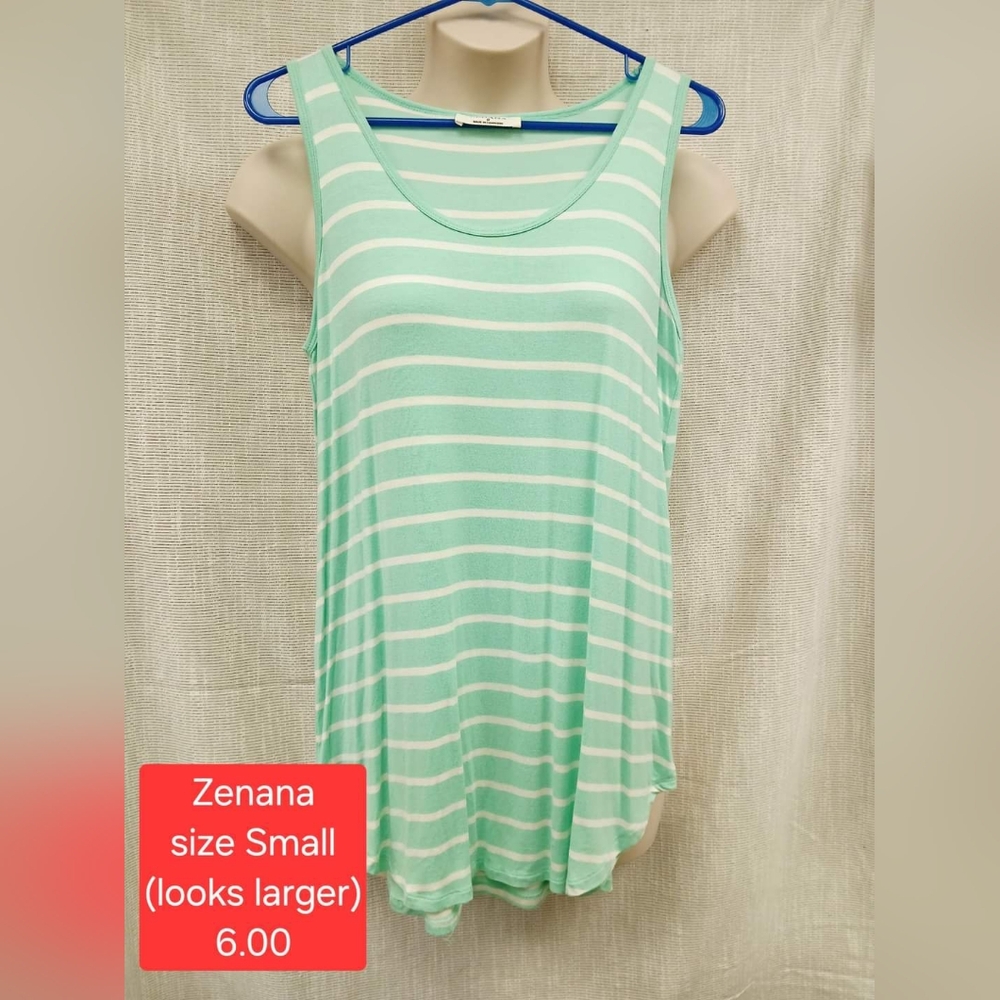 Zenana Womens teal tank top. Sleeveless shirt. Size small